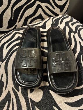 Tory Burch Black Gloss Logo Slide Sandals